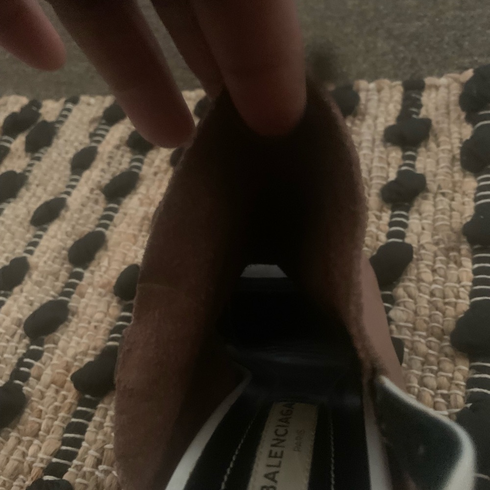 Size 36 (6) Balenciaga good condition - Picture 6 of 8